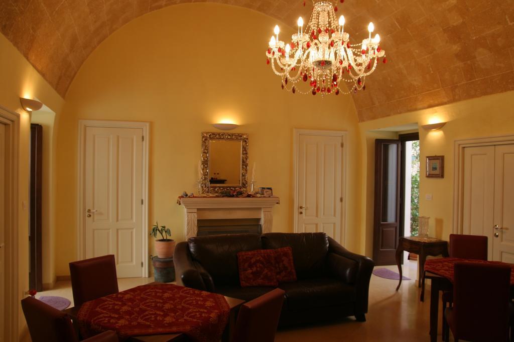 B&B Corti Carmela กัลลีโปลี ภายนอก รูปภาพ
